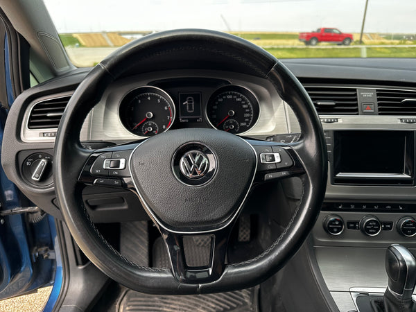 2015 Volkswagen Golf TSI S