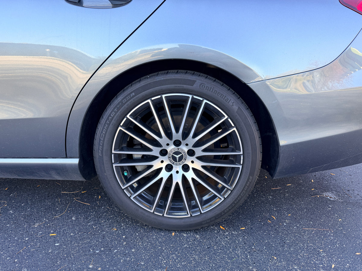 2022 Mercedes-Benz C300 4MATIC 4D Sedan