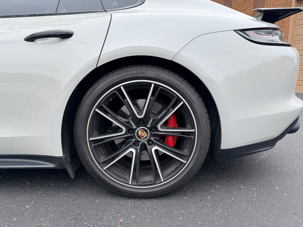 2022 Porsche Panamera GTS 4D Hatchback
