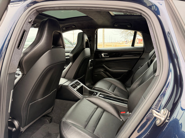 2018 Porsche Panamera Turbo 4D