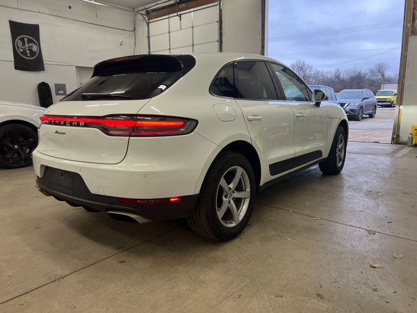 2020 Porsche Macan 4D SUV