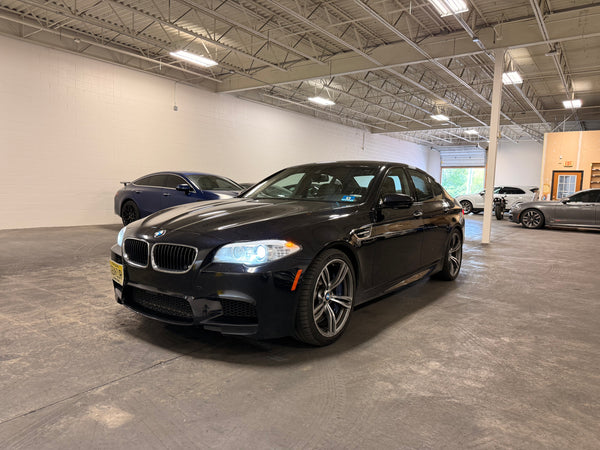2013 BMW M5 4D Sedan