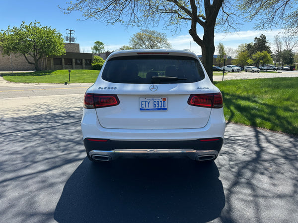 2021 Mercedes-Benz GLC 300 4MATIC 4D SUV