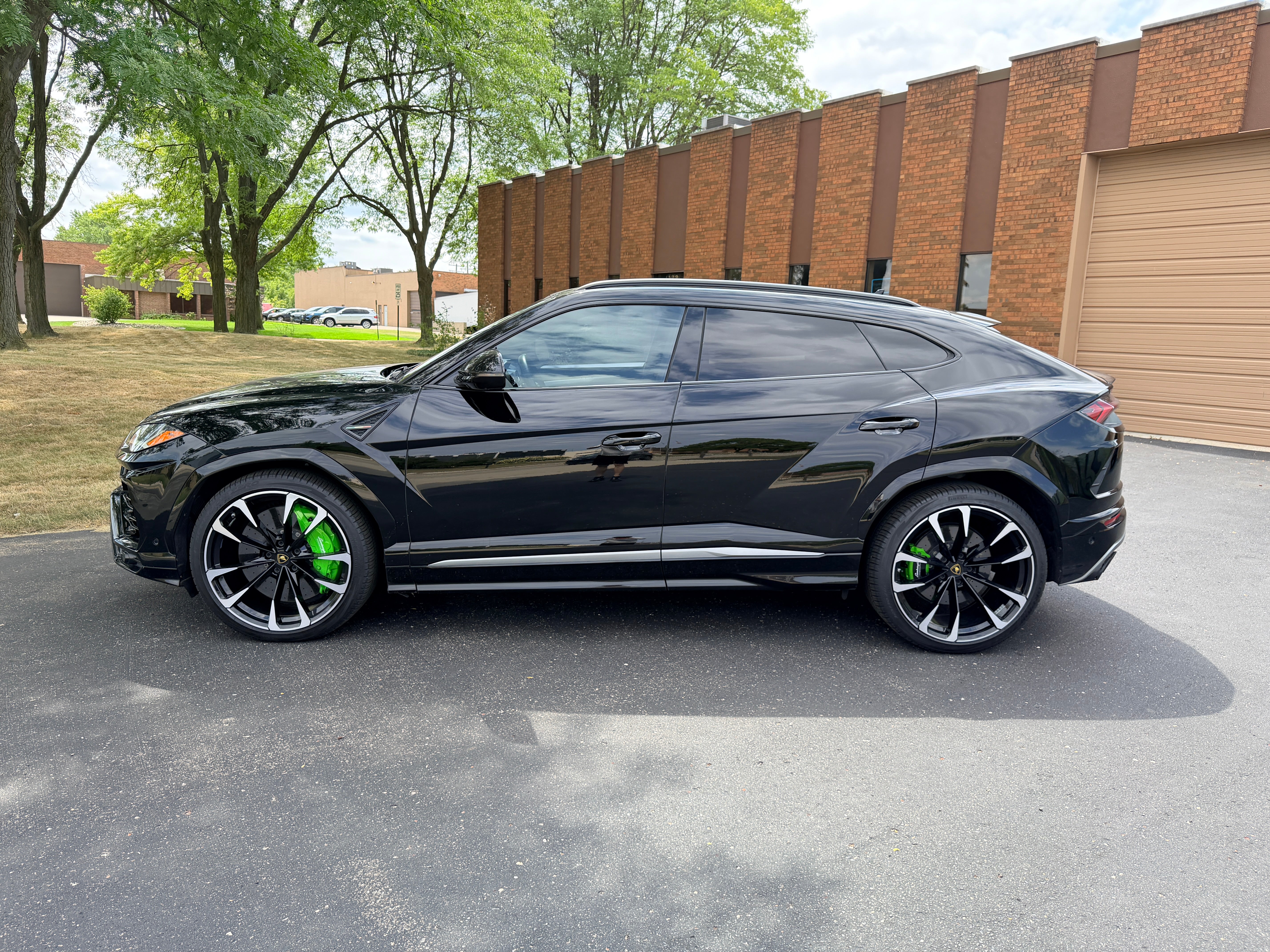 2019 Lamborghini Urus 4D SUV