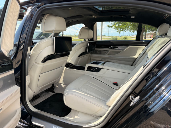 20180BMW M760 xDrive 4D Sedan