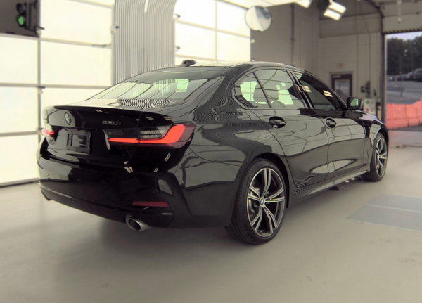2023 BMW 330i xDrive 4D Sedan
