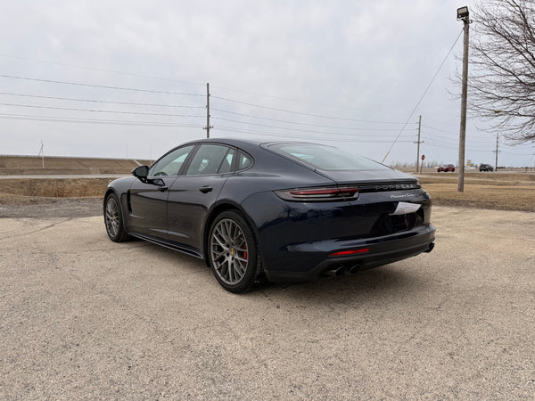 2018 Porsche Panamera Turbo 4D