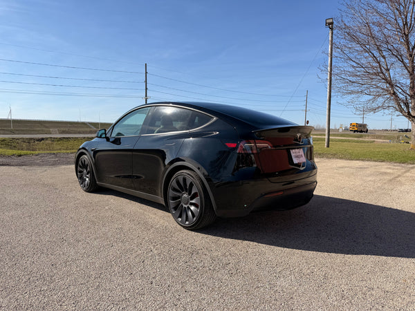 2024 Tesla Model Y PERFORMANCE 4D SUV