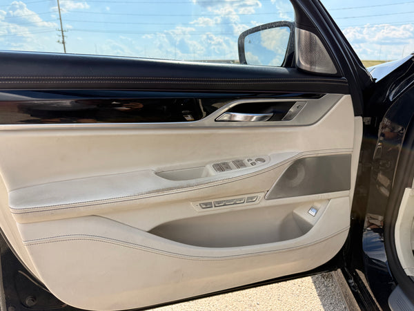 20180BMW M760 xDrive 4D Sedan