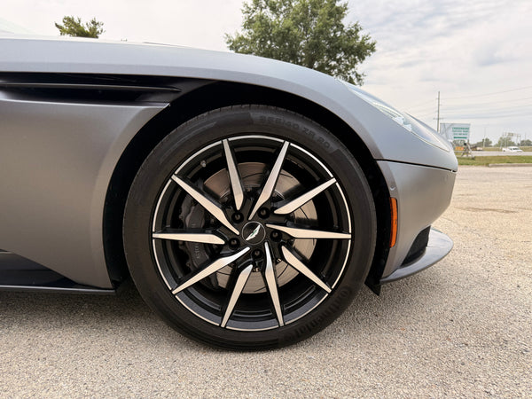 2017 Aston Martin DB11 V12 2D Coupe