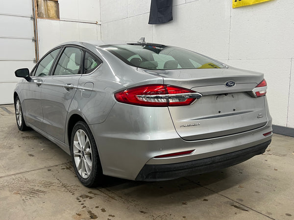 2020 Ford Fusion SE 4D Sedan
