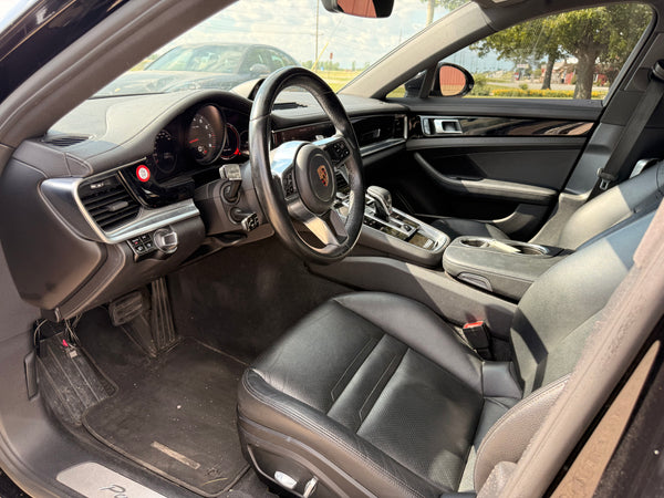 2018 Porsche Panamera 4 4D
