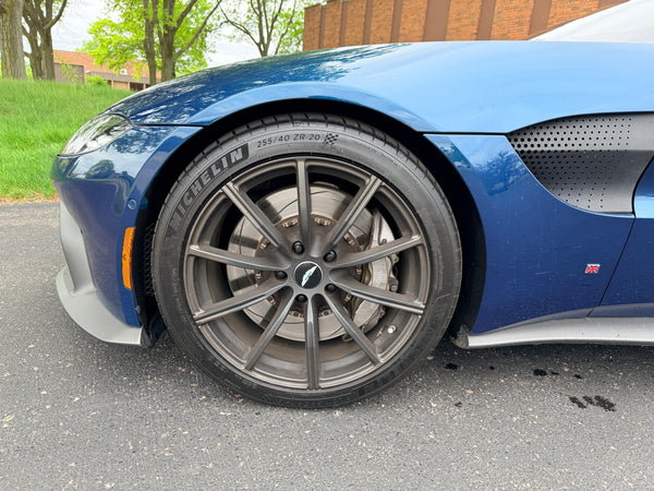 2020 Aston Martin Vantage 2D Coupe