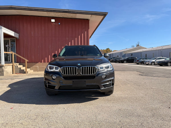 2015 BMW X5 50i xDrive 4D SUV