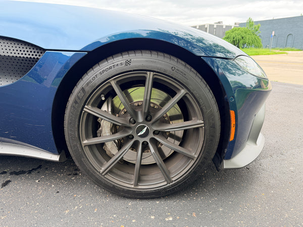 2020 Aston Martin Vantage 2D Coupe