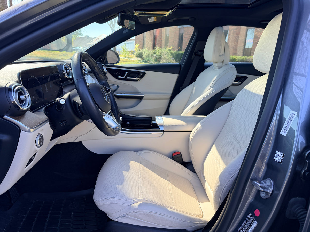 2022 Mercedes-Benz C300 4MATIC 4D Sedan