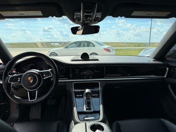2018 Porsche Panamera 4 4D