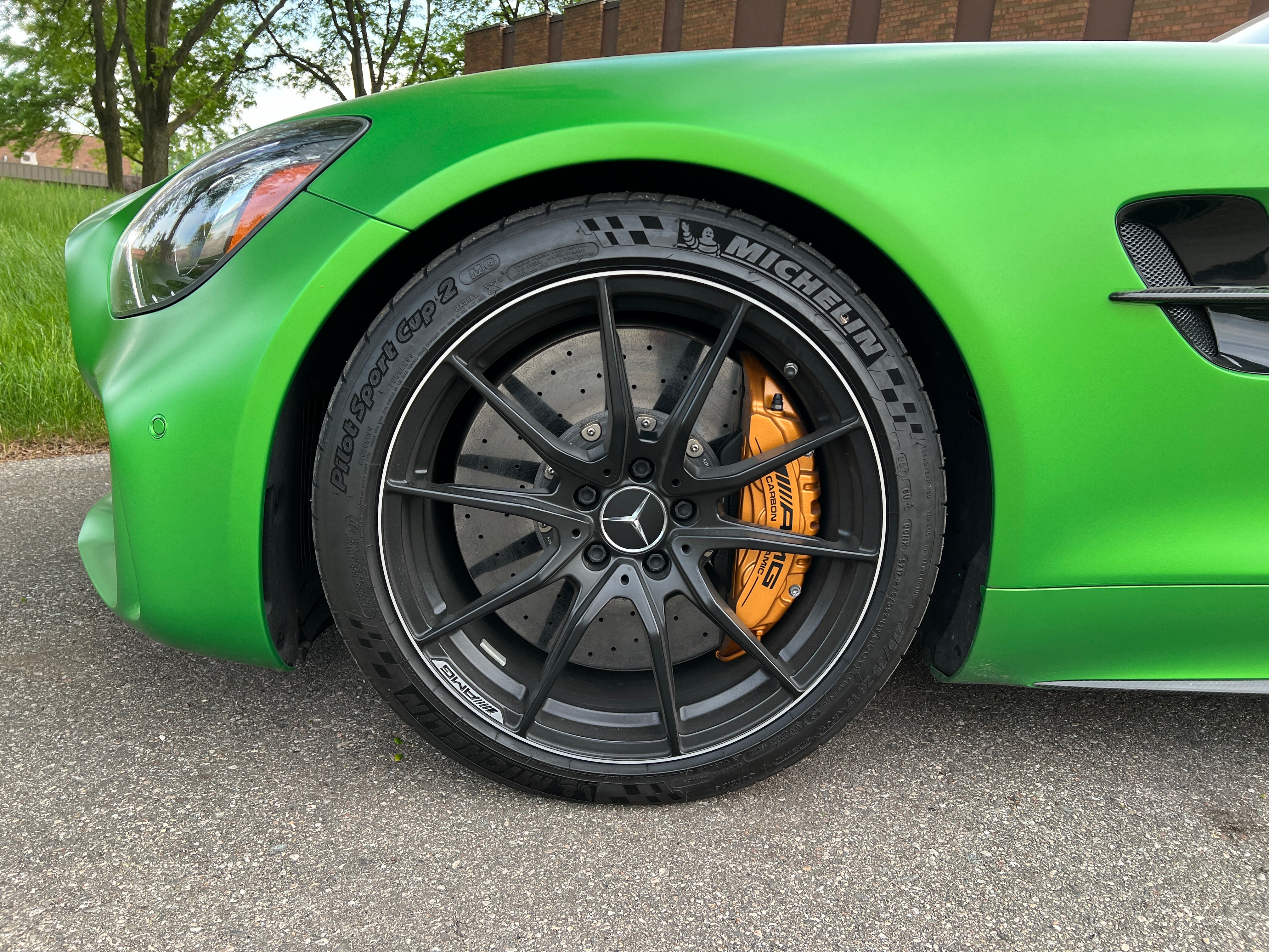 2018 Mercedes-Benz AMG GT R 2D Coupe