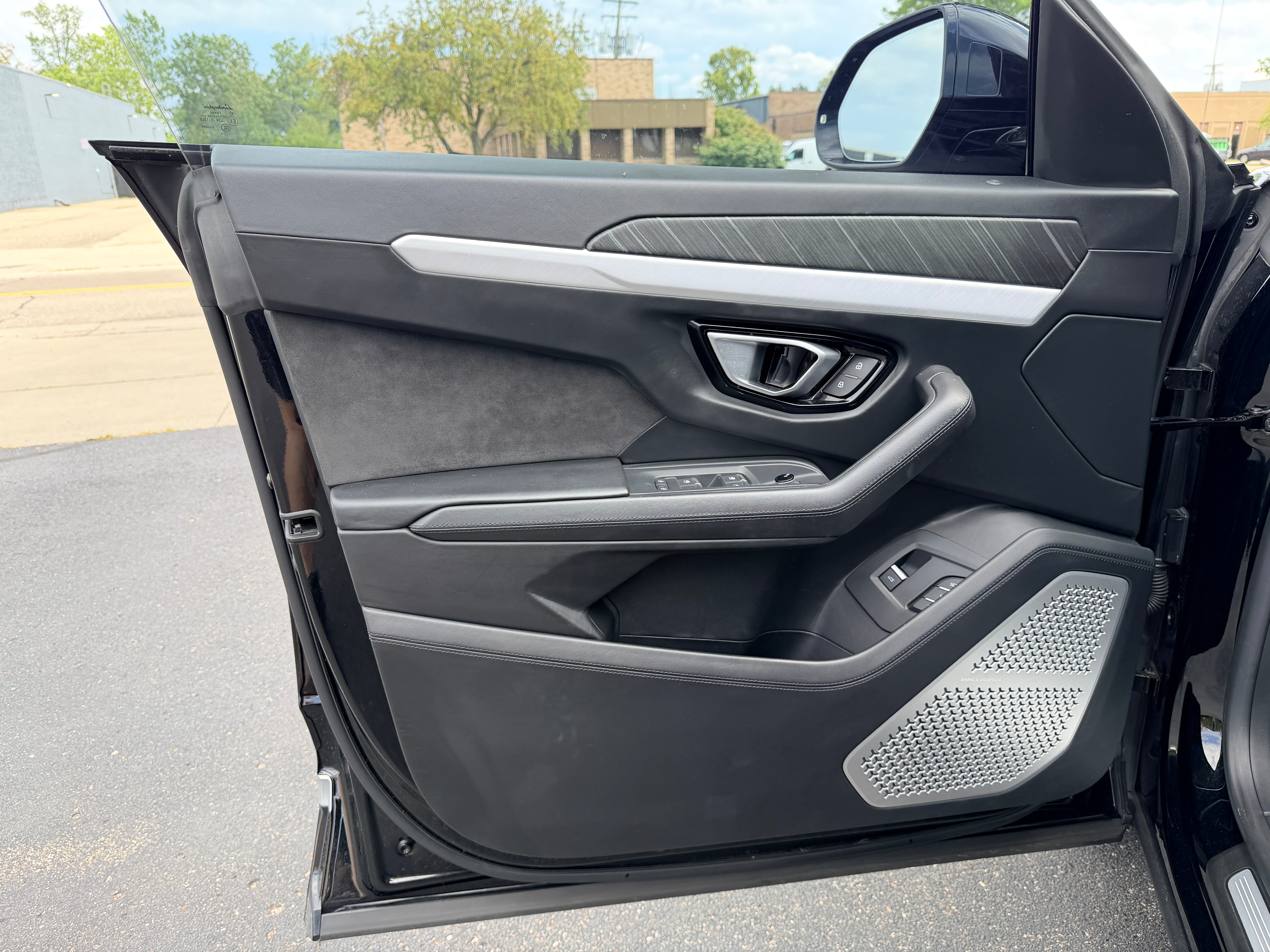 2019 Lamborghini Urus 4D SUV