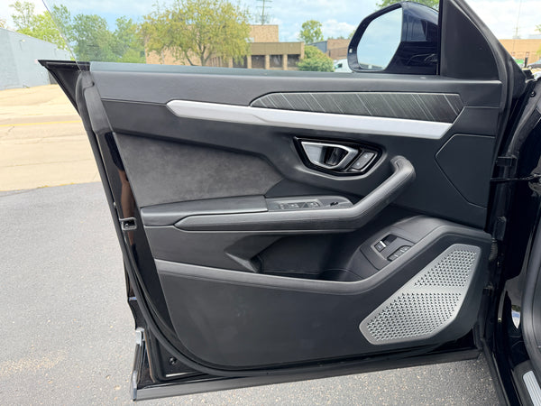 2019 Lamborghini Urus 4D SUV