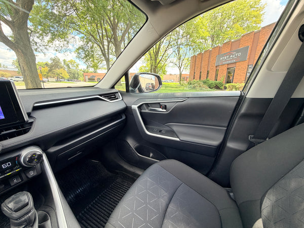 2025 Toyota RAV4 XLE 4D SUV