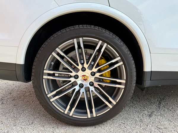 2016 Porsche Cayenne Turbo S 4D SUV