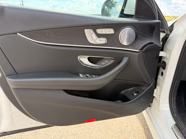 2017 Mercedes-Benz E300 4MATIC 4D Sedan