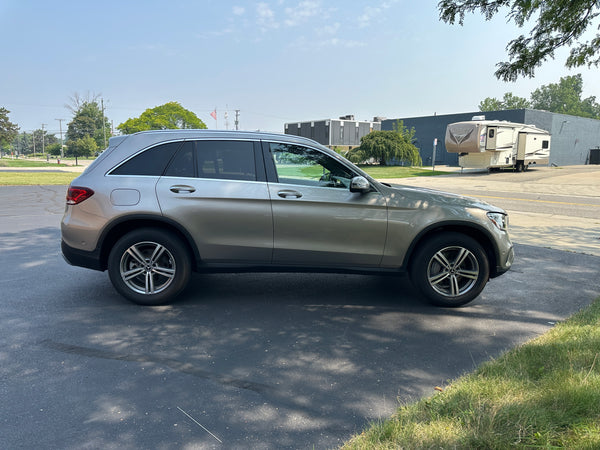 2021 Mercedes-Benz GLC 300 4MATIC 4D SUV