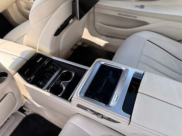 20180BMW M760 xDrive 4D Sedan