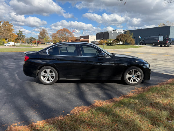 2017 BMW 330i xDrive 4D Sedan