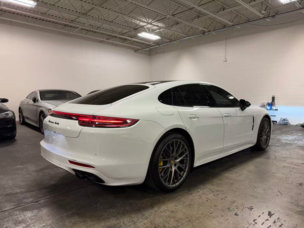 2018 Porsche Panamera Turbo 4D
