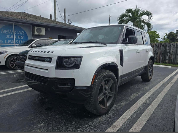 2023 Land Rover Defender 110 X-Dynamic SE 4D SUV
