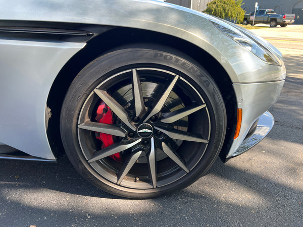 2018 Aston Martin DB11 V8 2D Coupe