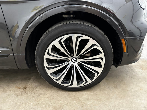 2021 Bentley Bentayga V8 4D SUV