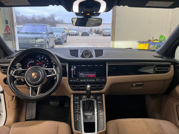 2020 Porsche Macan 4D SUV