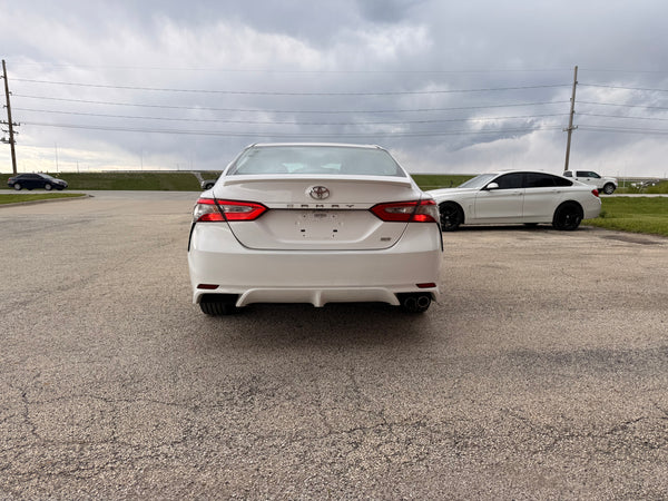 2018 Toyota Camry SE 4D Sedan