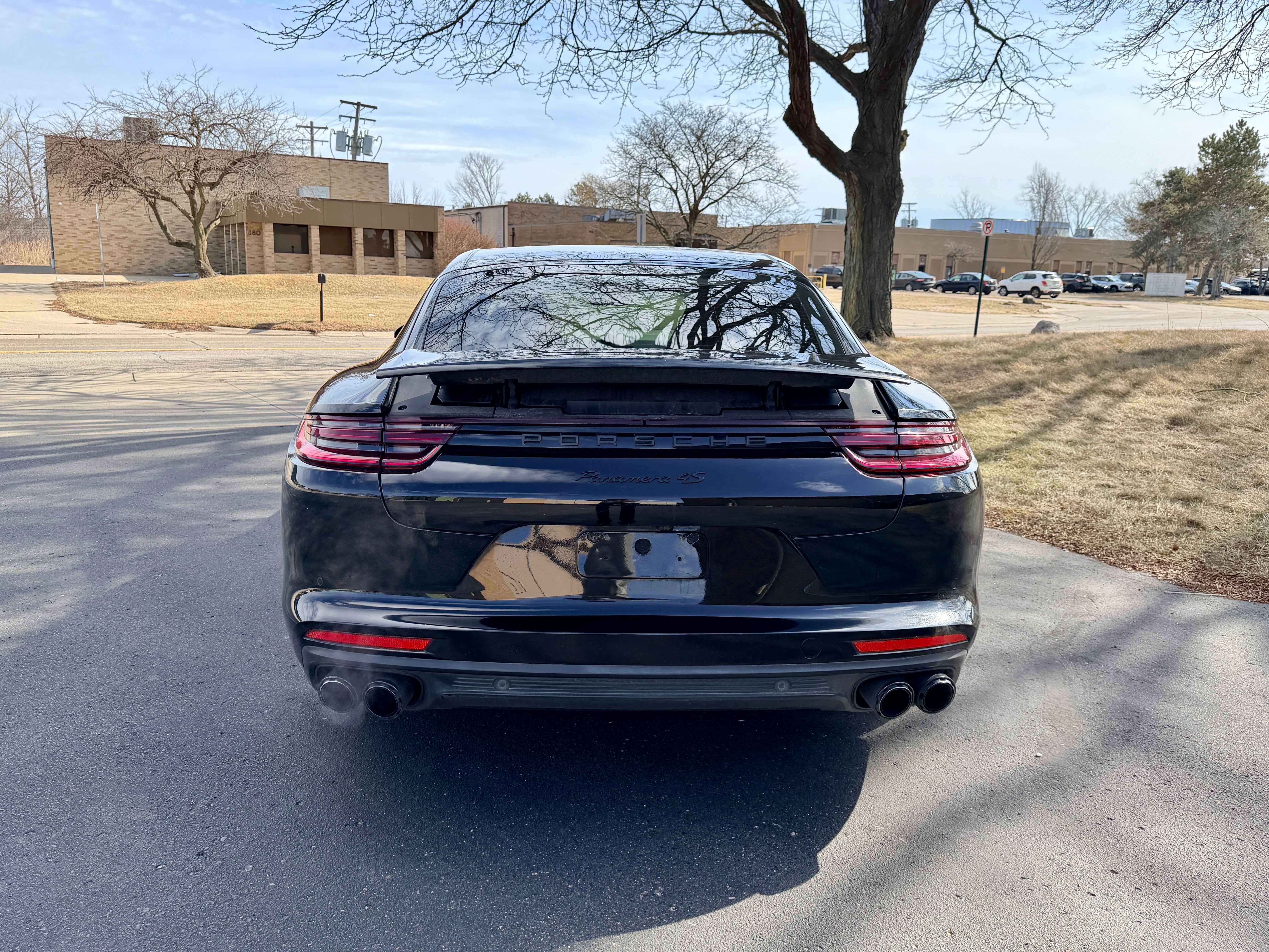 2018 Porsche Panamera 4D Hatchback