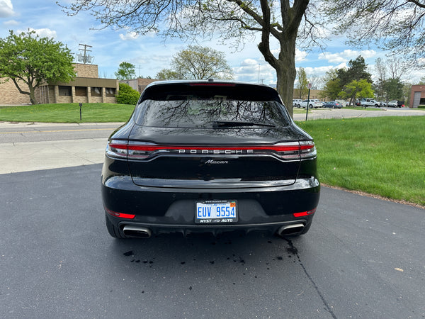 2020 Porsche Macan 4D SUV
