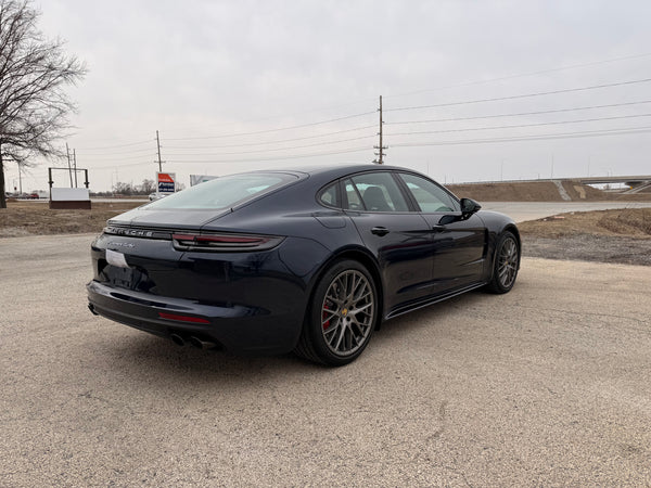 2018 Porsche Panamera Turbo 4D