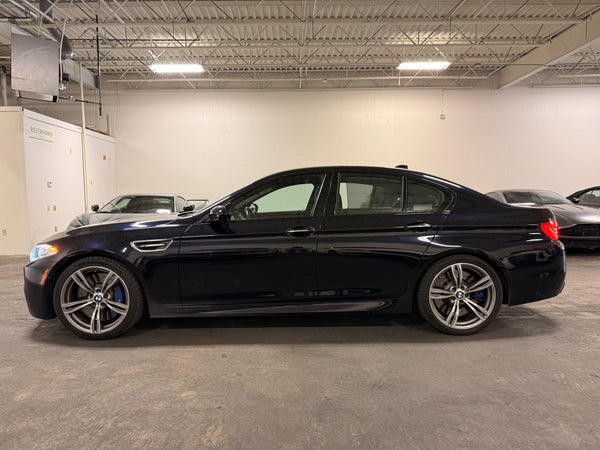 2013 BMW M5 4D Sedan