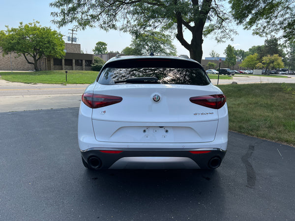 2022 Alfa Romeo Stelvio Ti 4D SUV