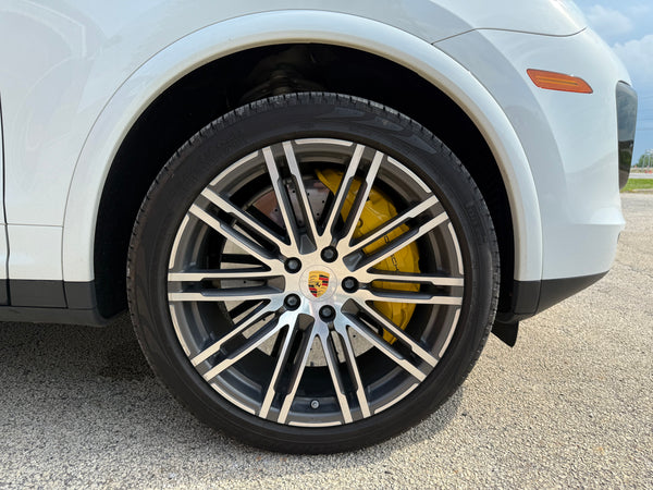 2016 Porsche Cayenne Turbo S 4D SUV