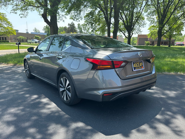 2022 Nissan Altima SV 4D Sedan