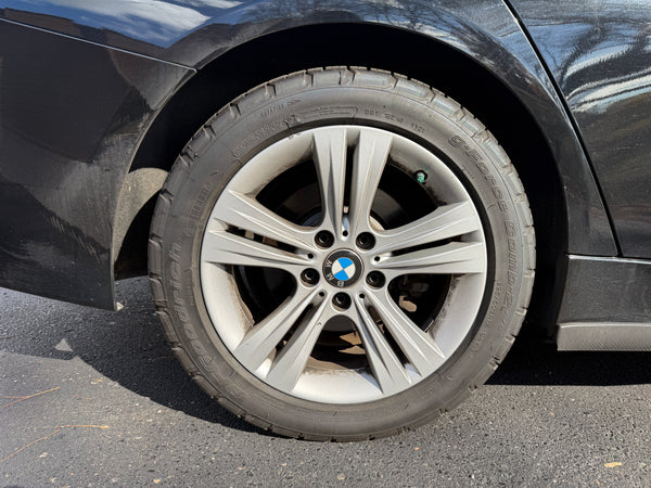 2017 BMW 330i xDrive 4D Sedan