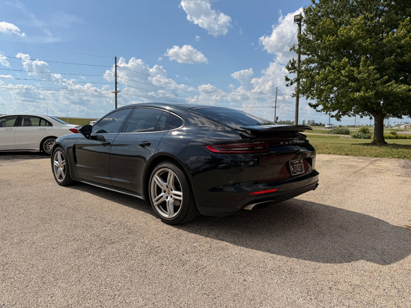 2018 Porsche Panamera 4 4D