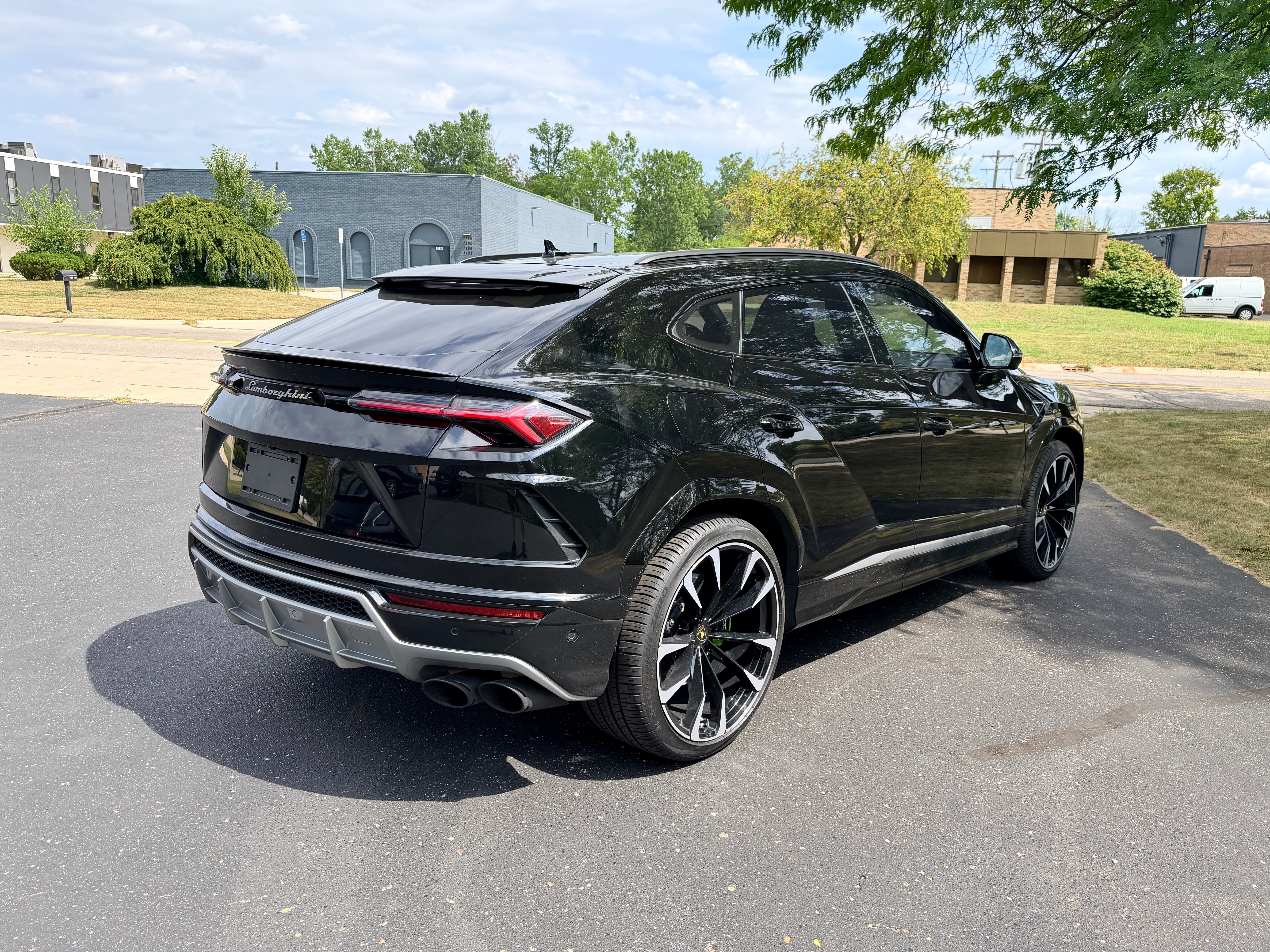 2019 Lamborghini Urus 4D SUV