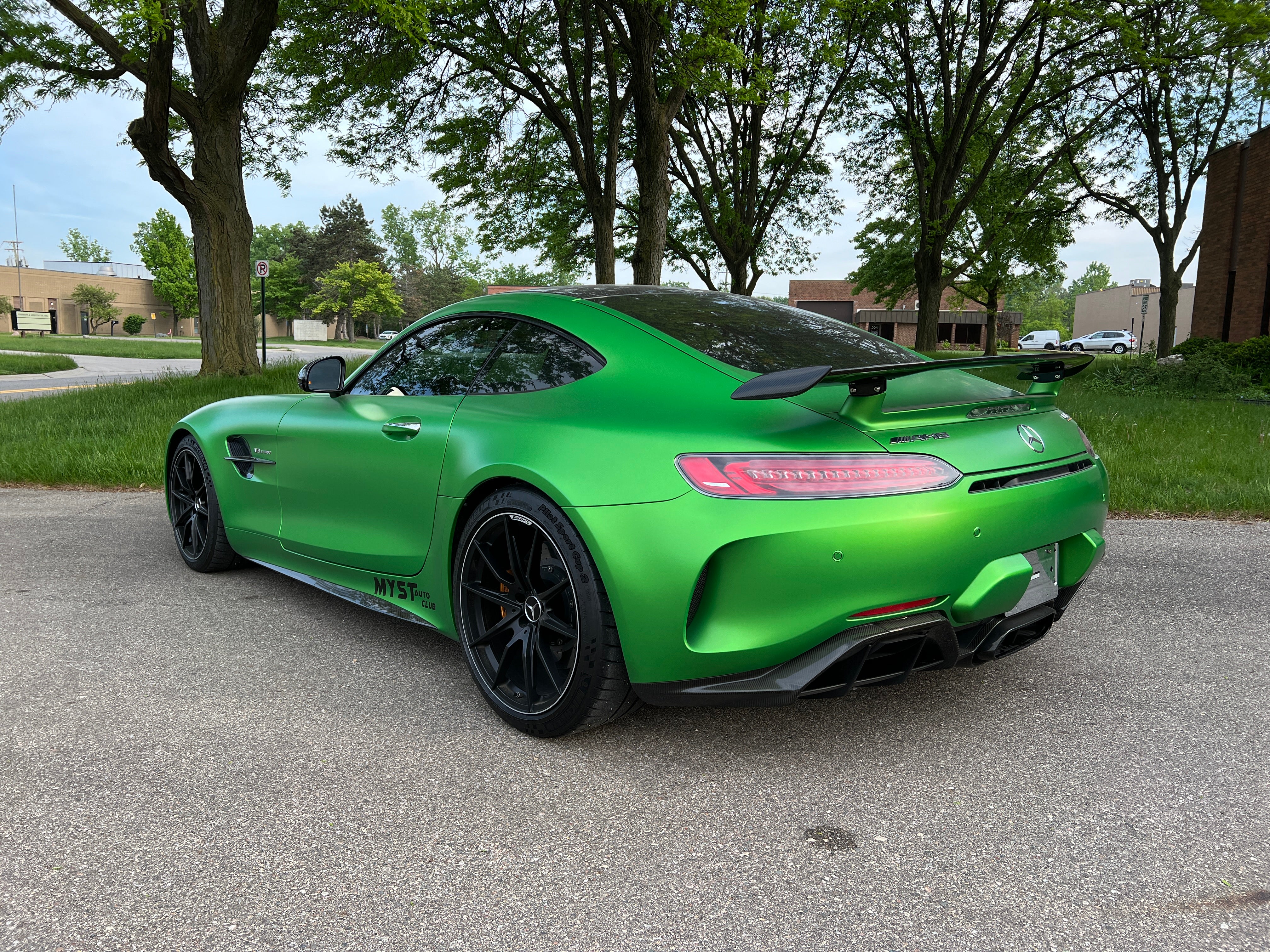2018 Mercedes-Benz AMG GT R 2D Coupe