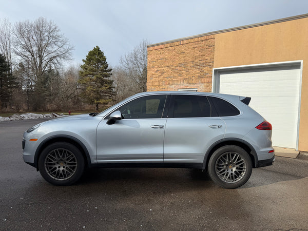 2016 Porsche Cayenne 4D SUV