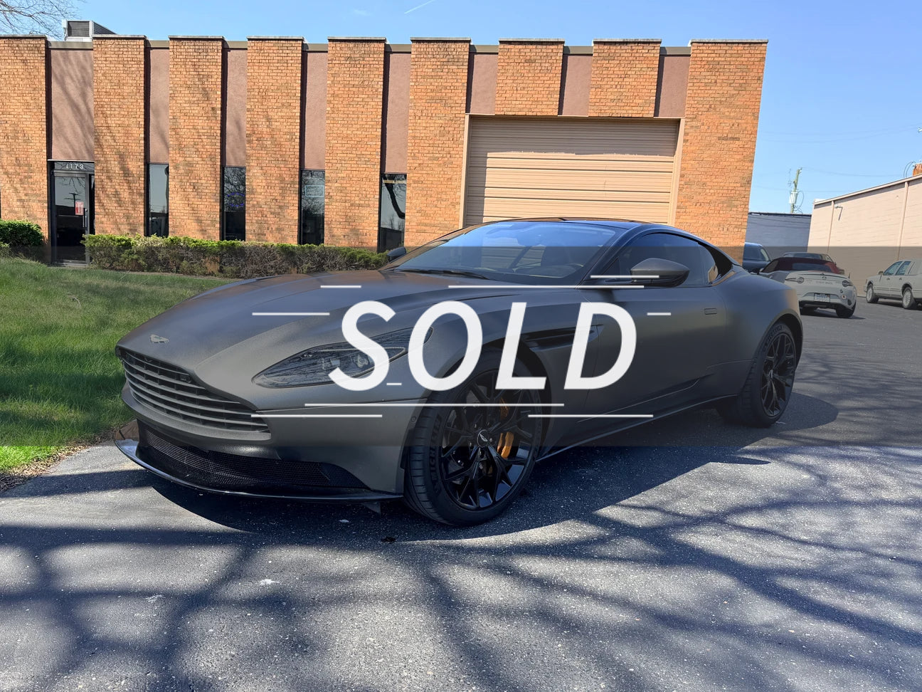 2019 Aston Martin DB11 V8 2D Coupe