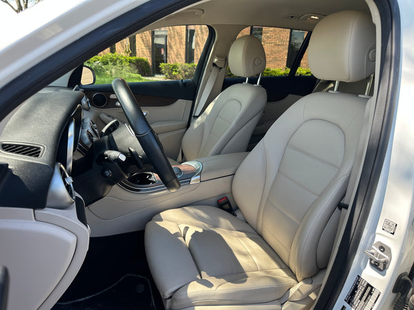 2021 Mercedes-Benz GLC 300 4MATIC 4D SUV